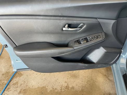 Certified 2024 Nissan Sentra SV FWD image 9