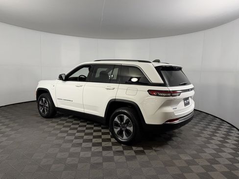 Used 2022 Jeep Grand Cherokee Limited 4xe w/ Luxury Tech Group II image 9