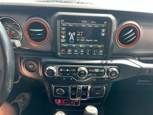 Used 2022 Jeep Gladiator Mojave w/ LED Lighting Group AWD/4WD image 9