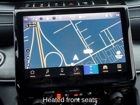 Used 2023 Jeep Grand Cherokee Limited w/ Luxury Tech Group II image 18