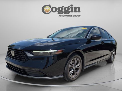 Certified 2023 Honda Accord EX image 2
