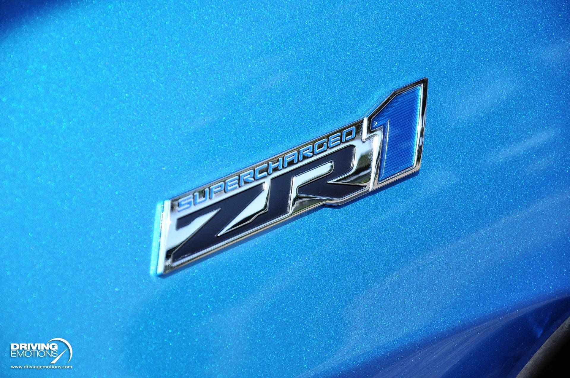 Used 2009 Chevrolet Corvette ZR1 w/ Preferred Equipment Group RWD image 18