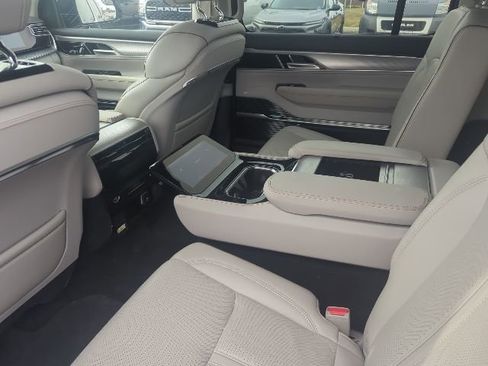 Used 2023 Jeep Grand Wagoneer L Series II w/ Convenience Group III image 14