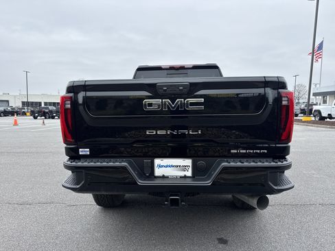 New 2026 GMC Sierra 2500 Denali Ultimate image 9
