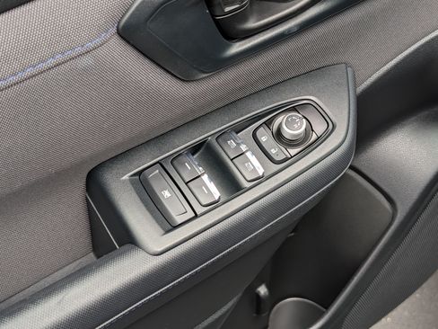 Certified 2025 Subaru Forester Premium AWD/4WD image 19