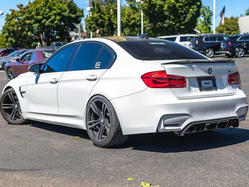Used 2016 BMW M3 RWD image 5