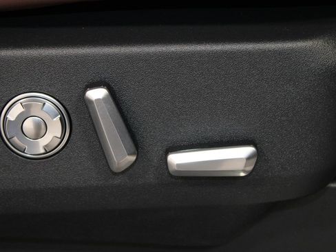 New 2026 Lincoln Navigator Reserve AWD/4WD image 29