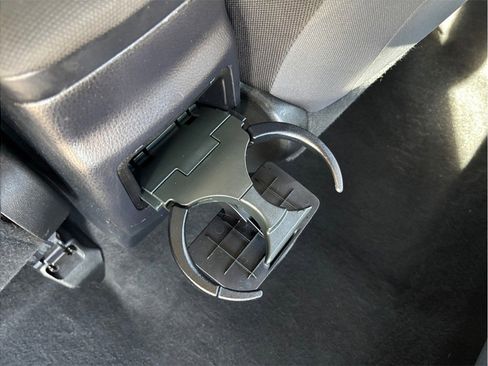 Used 2017 Toyota Corolla LE image 27