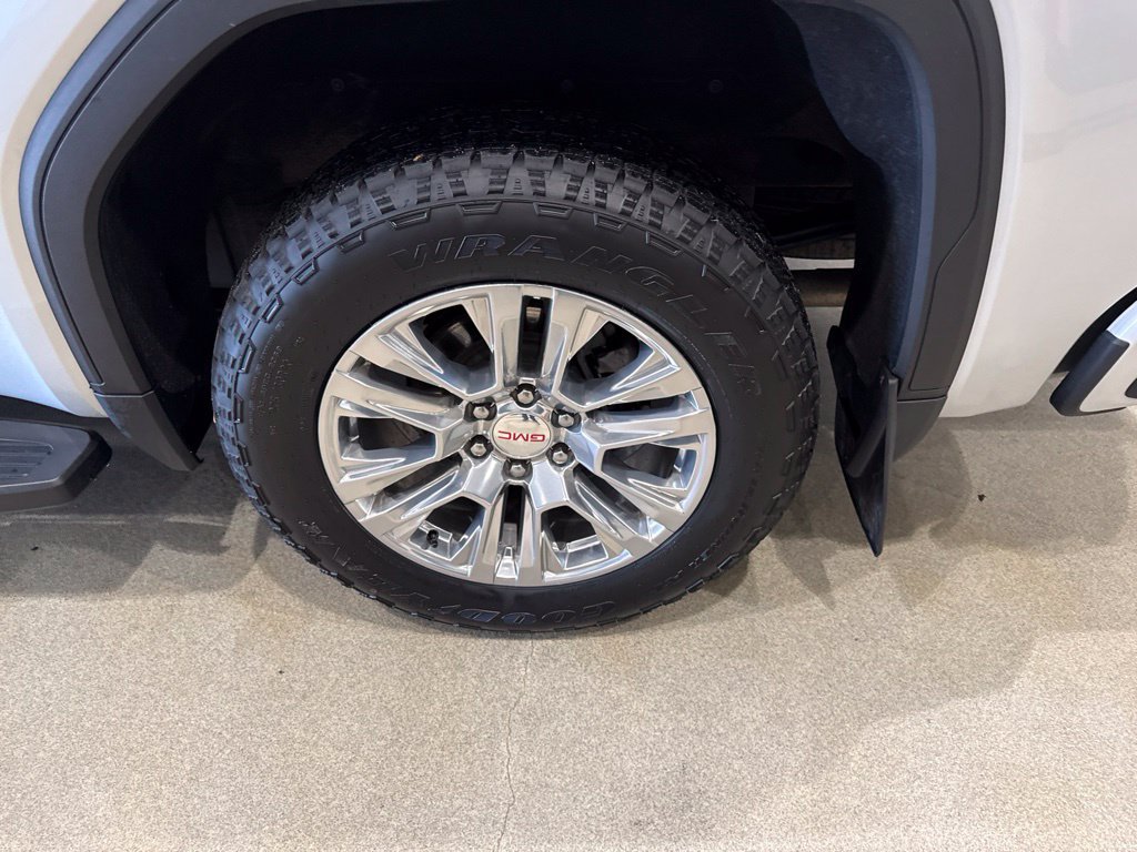 Used 2022 GMC Sierra 1500 Denali AWD/4WD image 10
