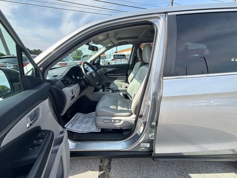 Used 2017 Honda Pilot EX-L image 10