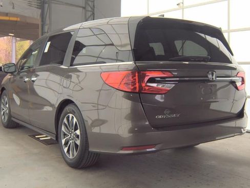 Used 2023 Honda Odyssey EX-L image 6