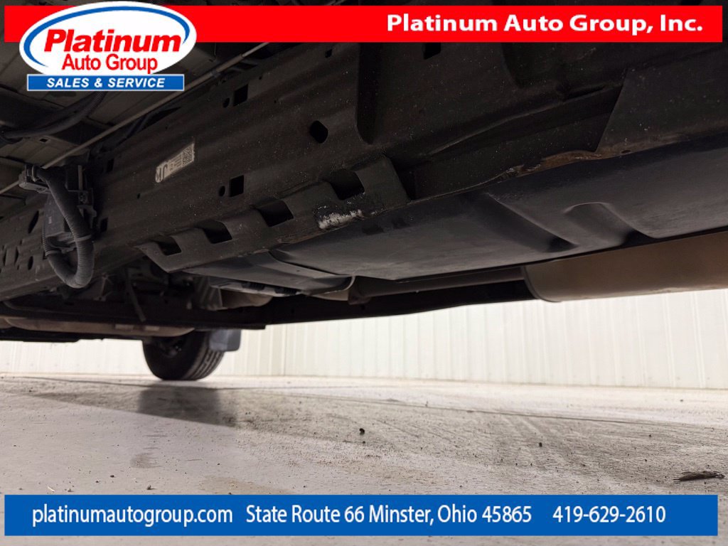 Used 2020 Chevrolet Express 3500 Extended w/ Driver Convenience Package RWD image 9