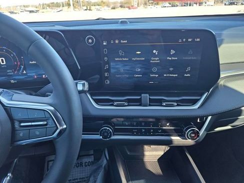 New 2026 Chevrolet Equinox LT FWD image 17