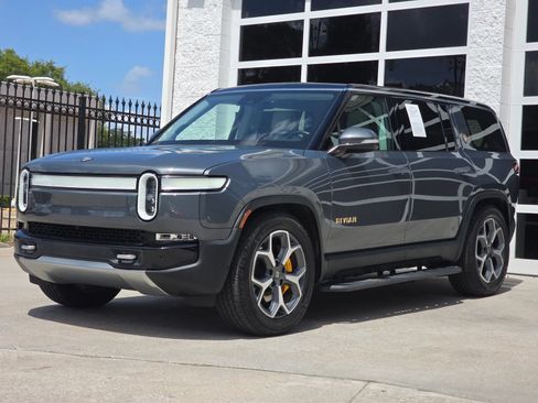 Used 2023 Rivian R1S Adventure AWD/4WD image 8