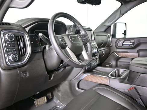 Used 2023 GMC Sierra 3500 Denali w/ Denali Ultimate Package AWD/4WD image 23
