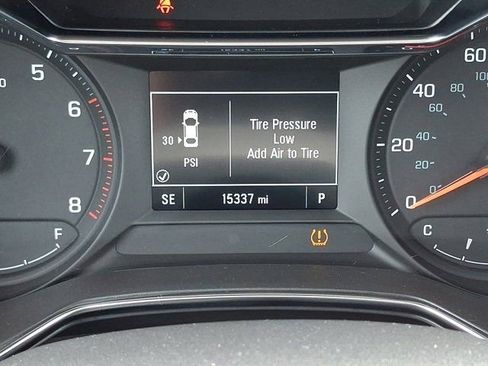 Used 2023 Chevrolet TrailBlazer LT w/ Convenience Package FWD image 24