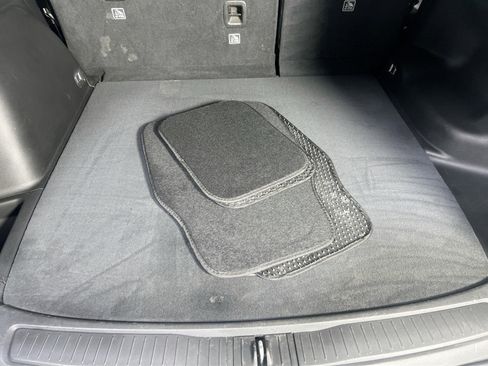 Used 2023 Jeep Grand Cherokee Laredo w/ Luxury Tech Group I AWD/4WD image 24