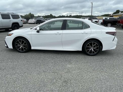 Used 2024 Toyota Camry SE FWD image 7