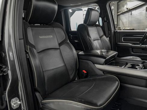 Used 2020 RAM 3500 Laramie w/ Night Edition image 34