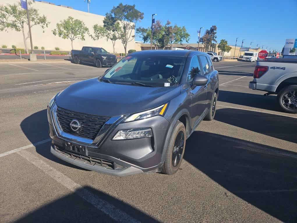 Used 2023 Nissan Rogue SV FWD image 1