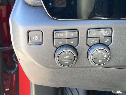 New 2026 Chevrolet Silverado 1500 LT Trail Boss w/ Safety Package image 25