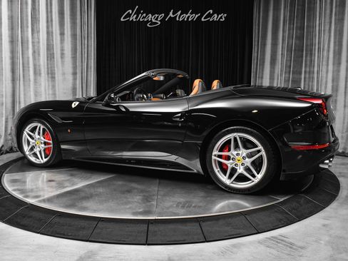 Used 2016 Ferrari California T RWD image 3