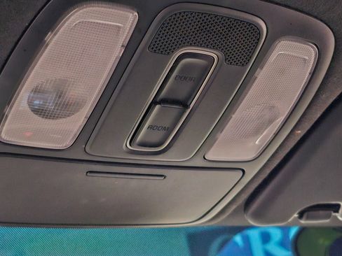 Used 2016 Kia Soul + FWD image 17