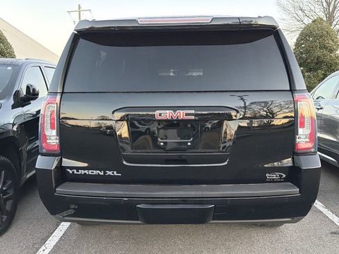 Used 2018 GMC Yukon XL SLT image 5