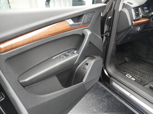 Certified 2023 Audi Q5 2.0T Premium w/ Convenience Package AWD/4WD image 16