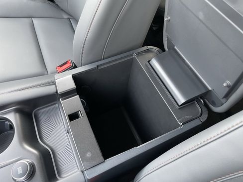 New 2026 Ford Explorer Active image 51