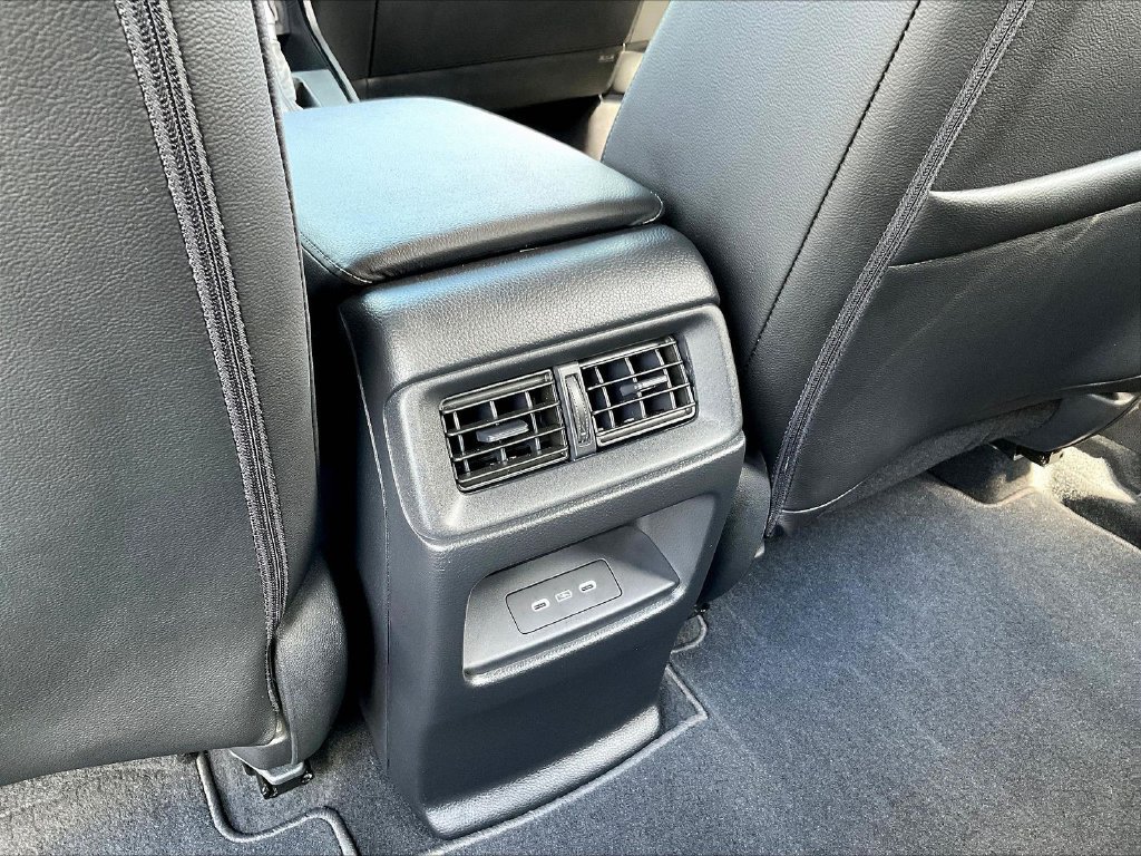 Used 2026 Honda CR-V EX-L image 11