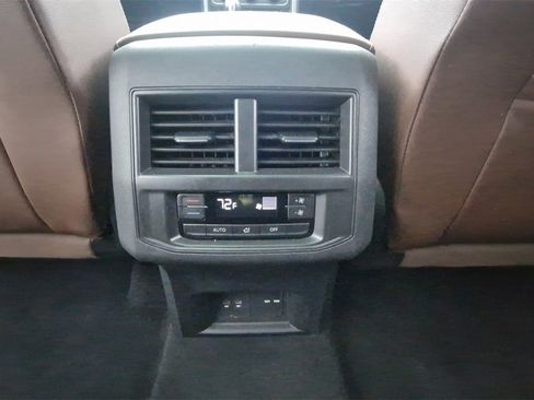 Used 2021 Volkswagen Atlas SE w/ Panoramic Sunroof Package image 25