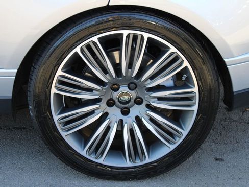 Used 2019 Land Rover Range Rover Supercharged image 39