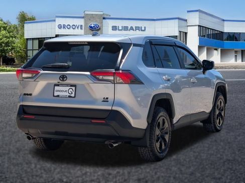 Used 2025 Toyota RAV4 LE AWD/4WD image 6