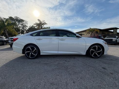 Used 2018 Honda Accord Sport image 8