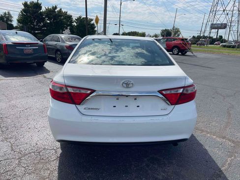 Used 2017 Toyota Camry LE FWD image 6