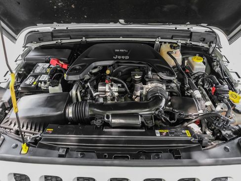 Used 2021 Jeep Wrangler Unlimited Sport AWD/4WD image 7