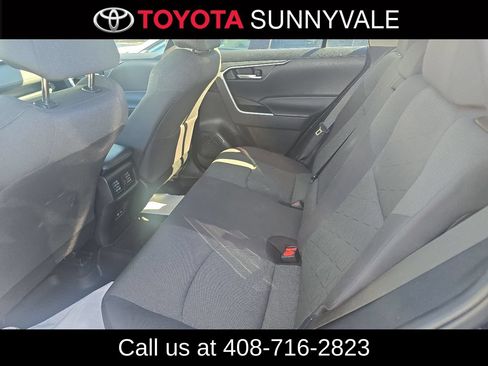 Used 2024 Toyota RAV4 XLE AWD/4WD image 5