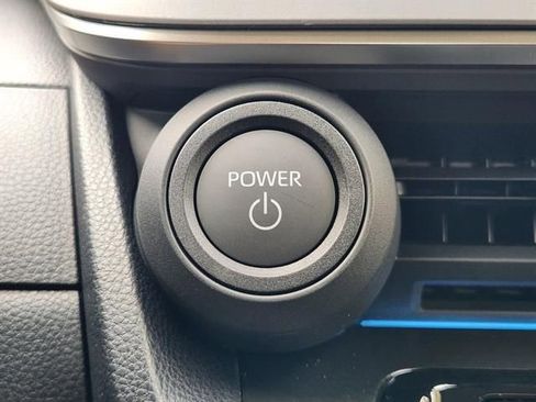 New 2026 Toyota Prius Plug-In Hybrid FWD image 16