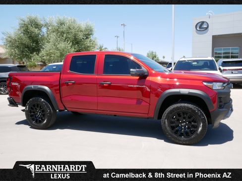 Used 2025 Chevrolet Colorado Trail Boss AWD/4WD image 13