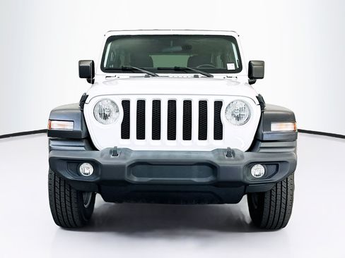 Used 2022 Jeep Wrangler Unlimited Sport AWD/4WD image 2