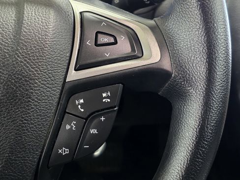 Used 2019 Ford Fusion SE image 33