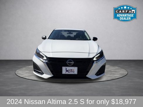 Used 2024 Nissan Altima 2.5 S FWD image 6