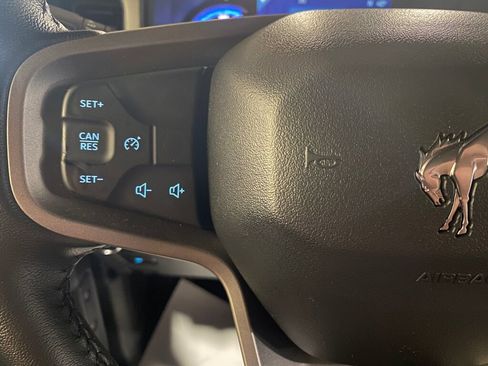 Used 2024 Ford Bronco Big Bend image 9