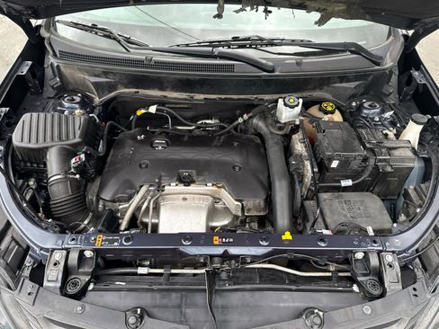 Used 2019 Chevrolet Equinox LT AWD/4WD image 17
