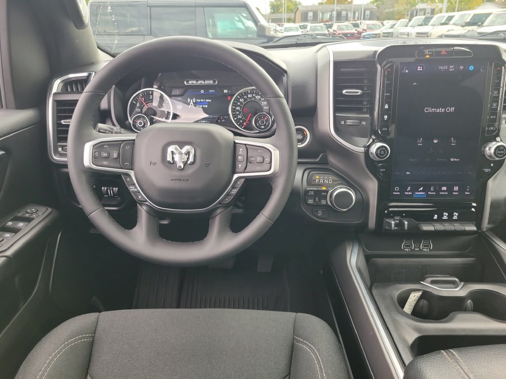 Used 2025 RAM 1500 Big Horn AWD/4WD image 12