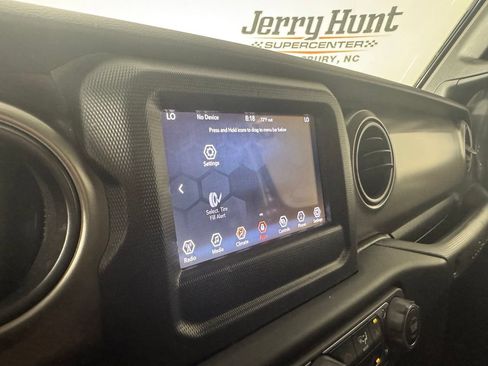 Used 2021 Jeep Wrangler Unlimited Sport AWD/4WD image 22