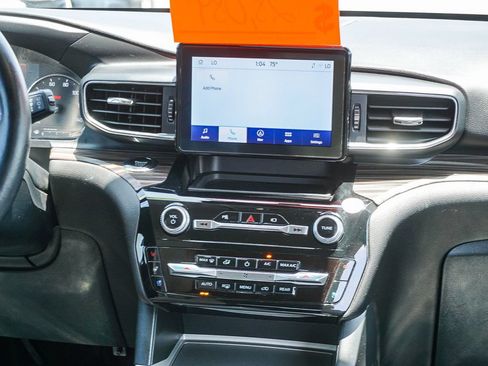 Used 2023 Ford Explorer Limited w/ Equipment Group 301A RWD image 15