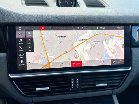 Used 2019 Porsche Cayenne AWD/4WD image 14
