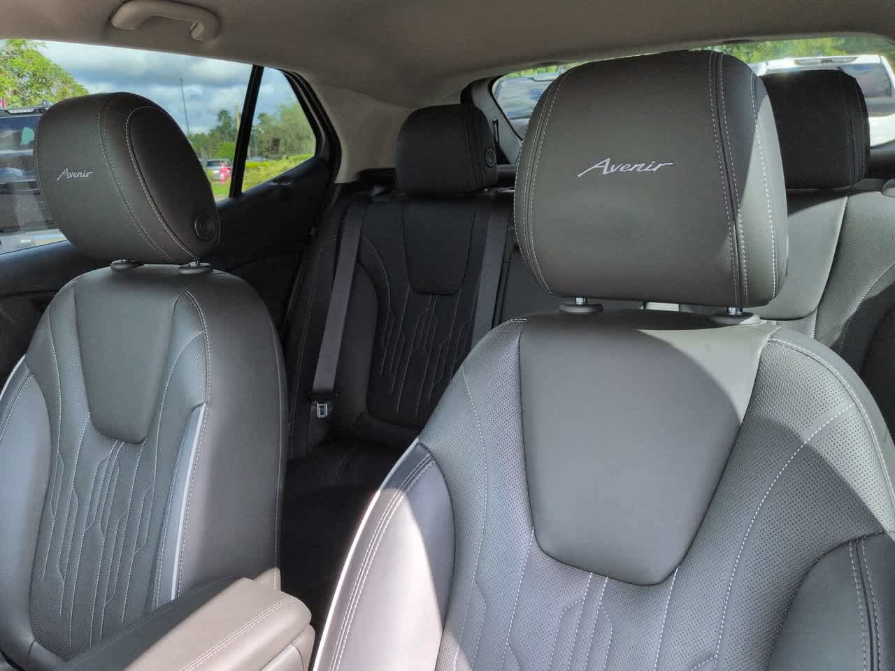 Used 2024 Buick Encore GX Avenir w/ Avenir Technology Package FWD image 8